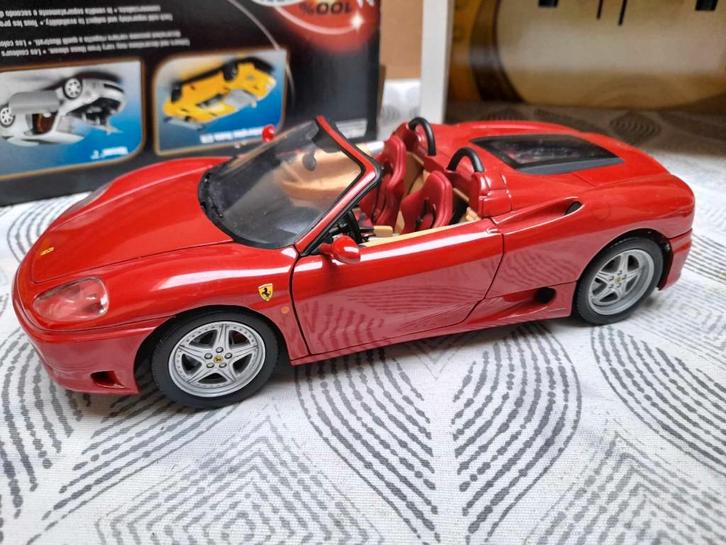 Ferrari 1/18., Hobby en Vrije tijd, Modelauto's | 1:18, Hot Wheels, Ophalen of Verzenden