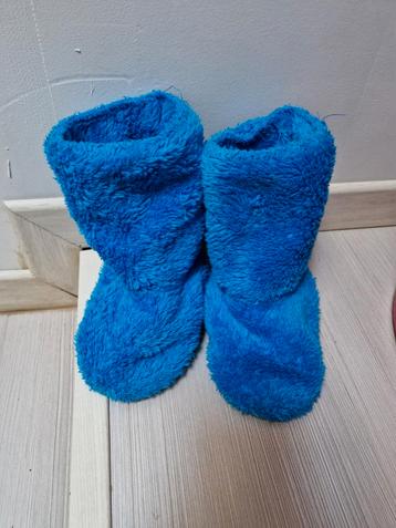 Woody sloffen maat 22-26 beschikbaar voor biedingen