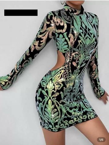 ROBE DE COCKTAIL colorée a sequins  beschikbaar voor biedingen