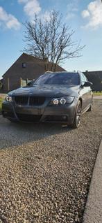 BMW 320i M-uitvoering, Auto's, BMW, Achterwielaandrijving, 4 cilinders, Alcantara, 5 deurs