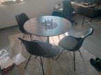 Ronde zwarte tafel met 4 stoelen doormeter 1,20 cm, Ophalen, 100 tot 150 cm, Rond, Zo goed als nieuw