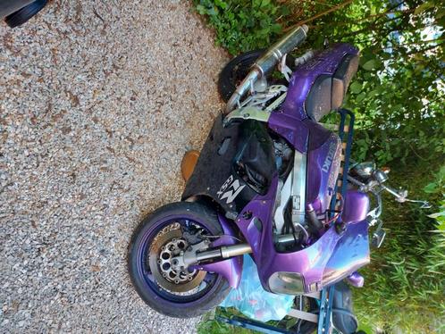 Moto suzuki gsxr 750 bj 1993, Motoren, Motoren | Suzuki, Particulier, Sport, 4 cilinders, Minimaal motorrijbewijs A1, Ophalen