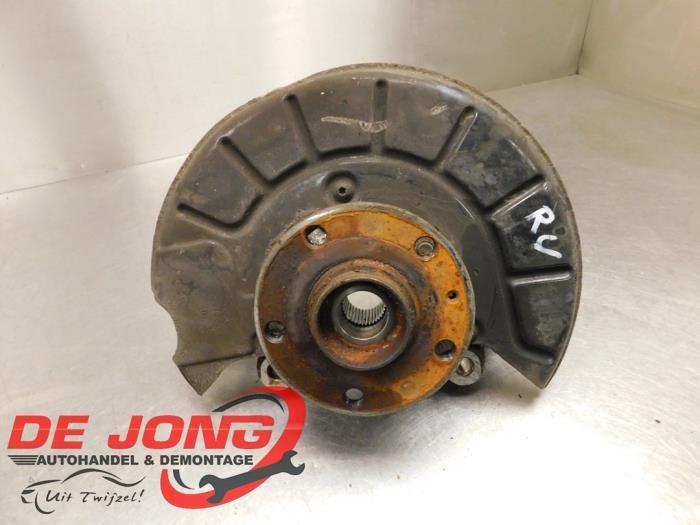 Fusee rechts-voor van een Volkswagen Passat, Auto-onderdelen, Ophanging en Onderstel, Volkswagen, Gebruikt, 3 maanden garantie