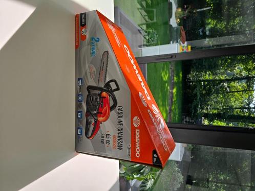 Nieuwe Kettingzaag daewoo, Doe-het-zelf en Bouw, Gereedschap | Zaagmachines, Nieuw, Kettingzaag, 1200 watt of meer, 30 tot 70 mm