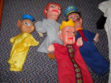 5 poppenkast poppen-nette staat-samen 5euro beschikbaar voor biedingen