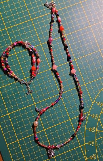 Handgemaakt setje armband en ketting beschikbaar voor biedingen