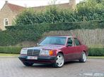 Mercedes Benz 220e oldtimer w124 automatique, Rouge, Achat, Noir, 5 portes