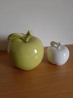2 appels (wit & groen) in porselein (decoratie), Zo goed als nieuw, Ophalen