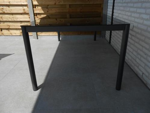 Splinternieuwe tuintafel antracietkleur met zwart blad, Tuin en Terras, Tuintafels, Nieuw, Rechthoekig, Aluminium, Ophalen