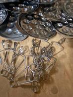 Service assiettes et couverts a escargots, Huis en Inrichting, Ophalen, Zo goed als nieuw, Bord(en)