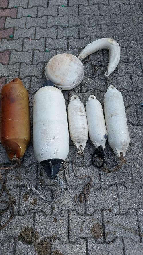 fenders/boeien, Watersport en Boten, Bootonderdelen, Gebruikt, Ankeren en Afmeren, Motorboot, Ophalen