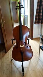 Cello, Muziek en Instrumenten, Strijkinstrumenten | Cello's, Ophalen of Verzenden, Zo goed als nieuw, 4/4-cello, Met koffer