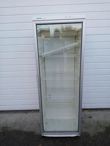 Frigo met glas beschikbaar voor biedingen