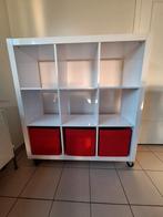 Witte gelakte kast met 9 vakken, Ophalen, Met plank(en), 100 tot 150 cm, 150 tot 200 cm