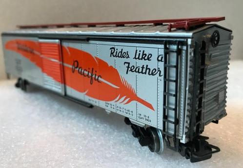 4571 MÄRKLIN HO –Amerikaanse boxcar/USA Western Pacific boxc, Hobby en Vrije tijd, Modeltreinen | H0, Zo goed als nieuw, Wagon