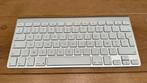 Apple draadloos toetsenbord AZERTY, Computers en Software, Toetsenborden, Azerty, Ophalen of Verzenden, Zo goed als nieuw, Draadloos