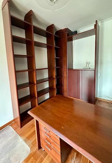 Ensemble de bureau en bois acajou beschikbaar voor biedingen