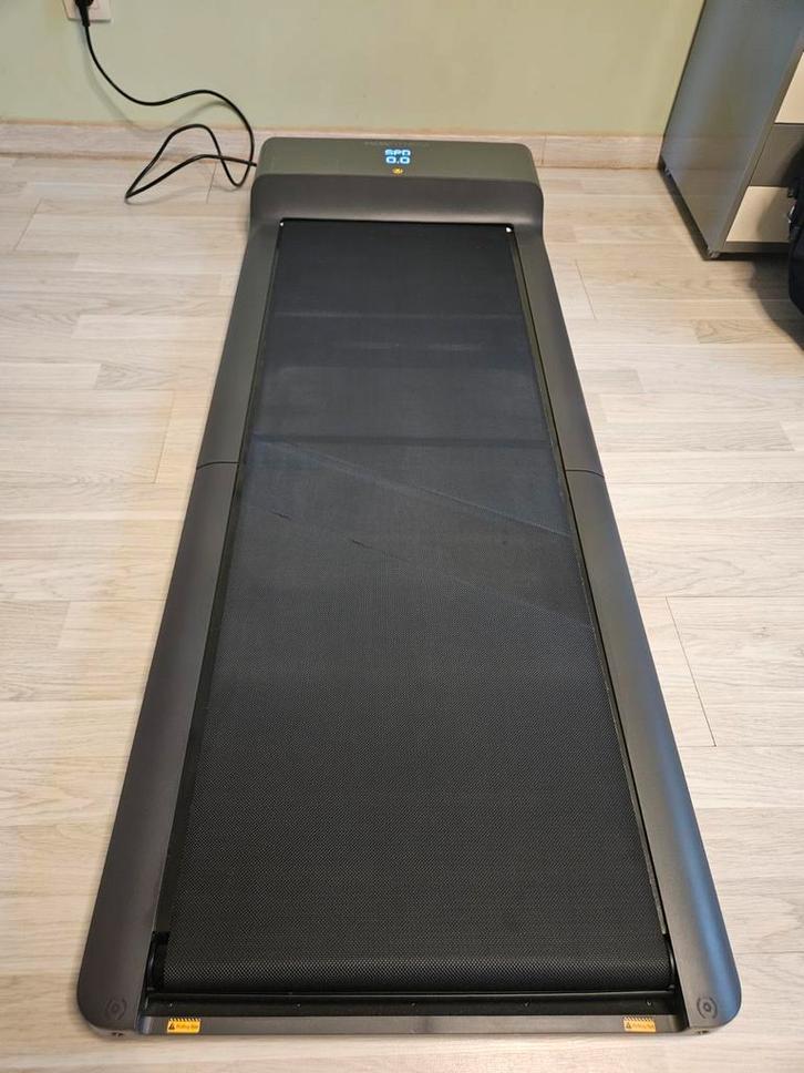 Inklapbare loopband (wandelen alleen 6km/u max), Sport en Fitness, Fitnessapparatuur, Zo goed als nieuw, Loopband, Benen, Overige materialen