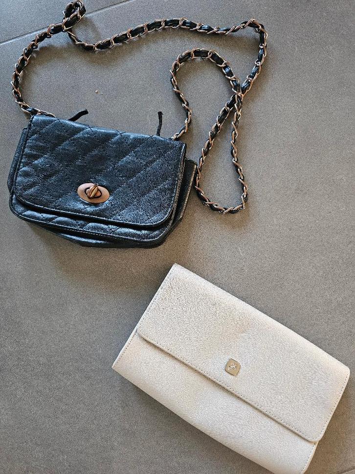 2 handtassen (zwart en grijs), Bijoux, Sacs & Beauté, Sacs | Sacs Femme, Utilisé, Sac à main, Autres couleurs, Enlèvement ou Envoi