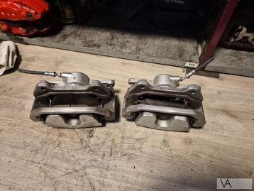 Lynk & co 01 2020 - 2025 remklauw links rechts VOORZIJDE €30 beschikbaar voor biedingen