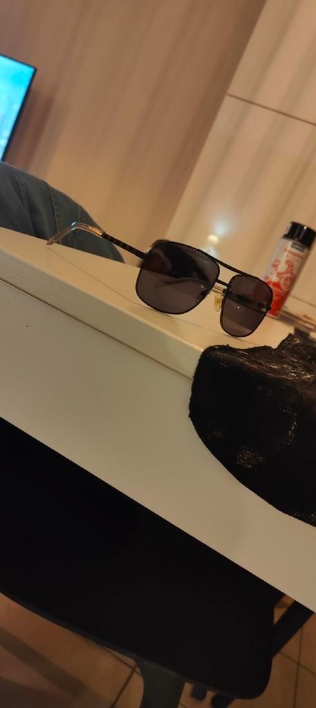 Louis Vuitton bril te koop, Handtassen en Accessoires, Zonnebrillen en Brillen | Heren, Zo goed als nieuw, Bril, Ophalen of Verzenden