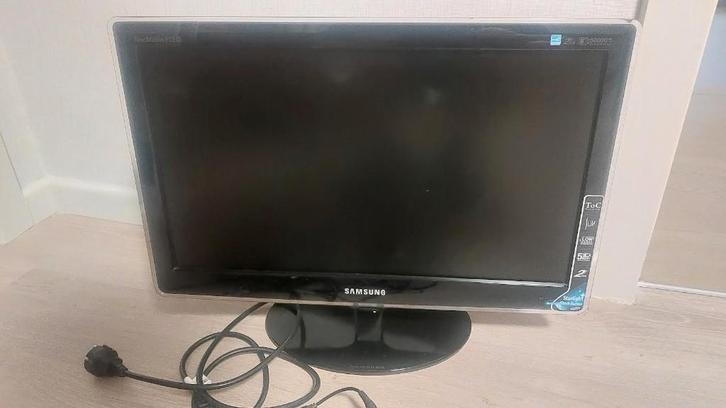 PC Samsung scherm monitor, Computers en Software, Monitoren, Zo goed als nieuw, 201 Hz of meer, DVI, HDMI, PLS, HD, 1 tot 2 ms