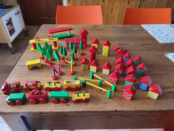 Jouet ancien en bois (train) - années 70, Antiek en Kunst, Antiek | Keramiek en Aardewerk, Ophalen of Verzenden