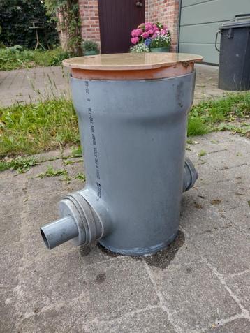 controleputje 250x4,9  voor riool /oprit beschikbaar voor biedingen