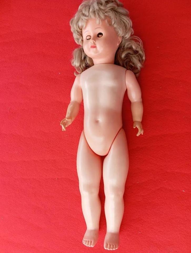 Poupée UNICA Belgium vintage collection 70'S, Verzamelen, Poppen, Gebruikt, Pop, Ophalen of Verzenden