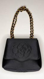 Een Chanel-schoudertas van zijde en leer, Handtassen en Accessoires, Tassen | Damestassen, Nieuw, Ophalen of Verzenden