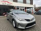 Toyota Auris 1.6i Gps en Camera, Auto's, Toyota, Voorwielaandrijving, Euro 5, Stof, 140 g/km