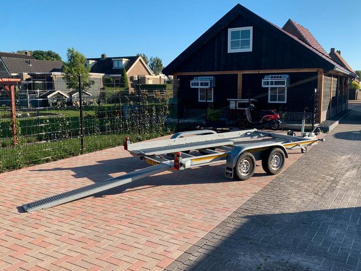 Eduard LA2720 Ambulance automobile - allée - porte-voitures, Autos : Divers, Remorques, Utilisé, Enlèvement