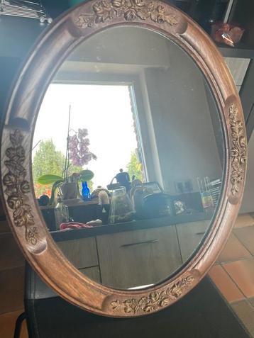 Miroir oval ancien, Enlèvement, Ovale