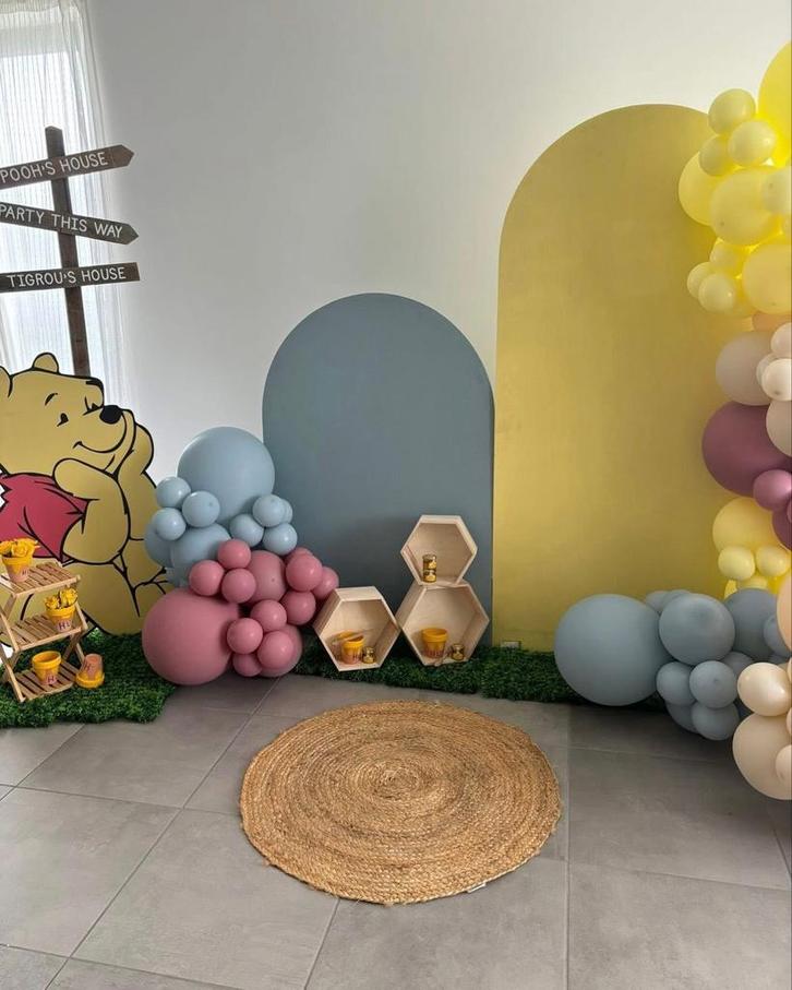 Backdrop WINNIE LOURSON, Hobby en Vrije tijd, Feestartikelen | Verhuur, Zo goed als nieuw, Ophalen