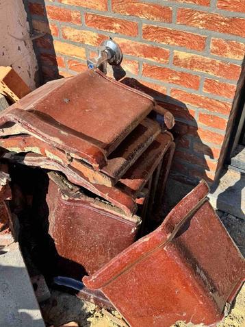Verglaasde muurkappen beschikbaar voor biedingen