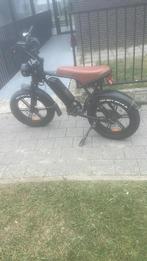 V8 fatbike, Fietsen en Brommers, Overige modellen, 7 versnellingen, Klasse A (25 km/u), Zo goed als nieuw