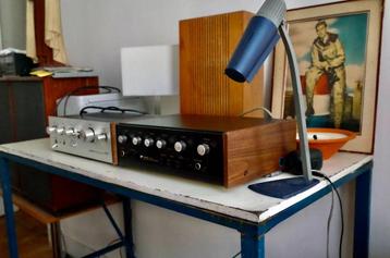 Table Haute vendu dans l'état. Complètement fonctionnel beschikbaar voor biedingen