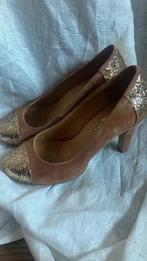 Essentiel hakken beige/bruin met glitters maat 40, Kleding | Dames, Schoenen, Pumps, Bruin, Verzenden, Zo goed als nieuw