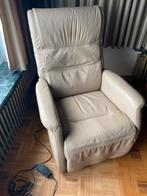Elektrische lederen relaxzetel, Huis en Inrichting, Ophalen, Zo goed als nieuw