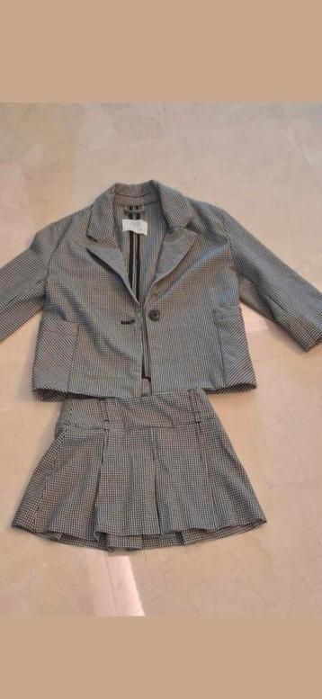 Set met jas en rok, Kinderen en Baby's, Ophalen, Zo goed als nieuw