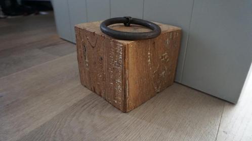 Deurstopper massief hout met ring -Robuust- Vierkant, Huis en Inrichting, Woonaccessoires | Deurstoppers, Zo goed als nieuw, Binnen