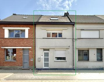 Puurs-Ruisbroek: vernieuwde woning in het centrum beschikbaar voor biedingen