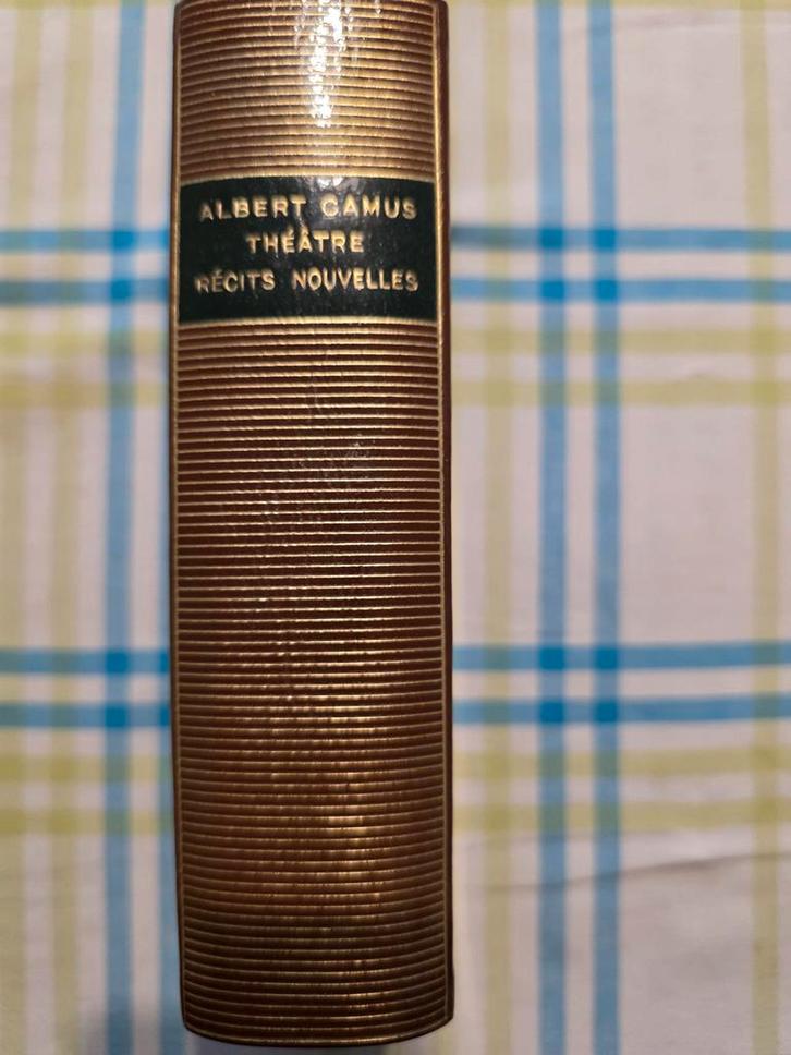 Albert Camus Theatre Recits Nouvelles, Boeken, Kunst en Cultuur | Dans en Theater, Ophalen