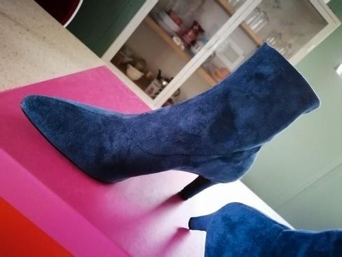Nouvelle botte élégante pour femme en daim bleu Jest Mt 36, Vêtements | Femmes, Chaussures, Comme neuf, Boots et Botinnes, Bleu
