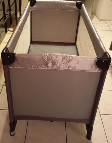 Reisbedje met matras beschikbaar voor biedingen
