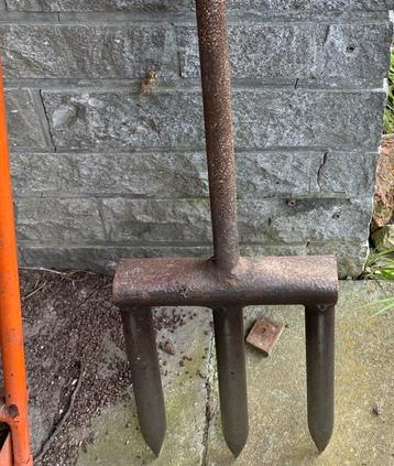 Drietand vork/ preiplanter robuust, Enlèvement, Utilisé, Fourchette