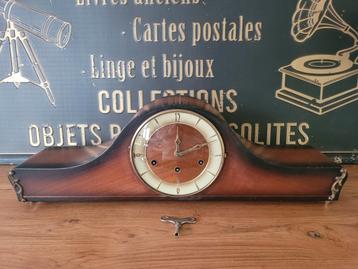 Ancienne horloge de cheminée 