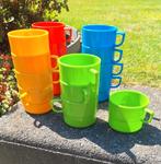 16 tasses camping / pique-nique, Caravans en Kamperen, Kampeeraccessoires, Ophalen, Zo goed als nieuw