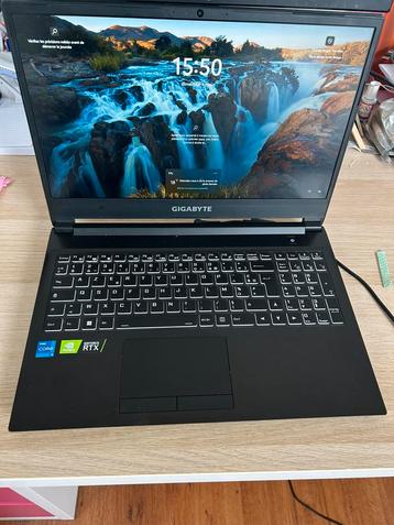 Laptop Gigabyte i5  beschikbaar voor biedingen
