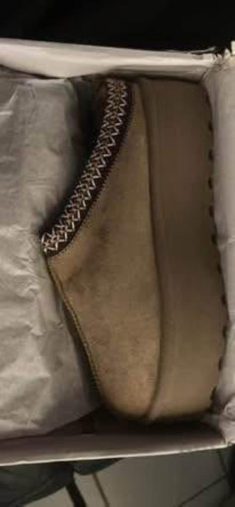 Chaussures imitation UGG, Kleding | Dames, Schoenen, Nieuw, Schoenen met lage hakken, Beige, Ophalen of Verzenden